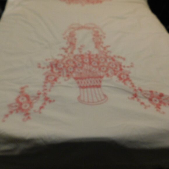 Chenille Fringe Bed Coverlet Bedspread Embroidered Full /queen size - Picture 2 of 6